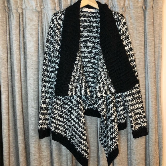 LOFT Black and White Open Waterfall Front Asymmetrical Cardigan Size Medium - Picture 3 of 16